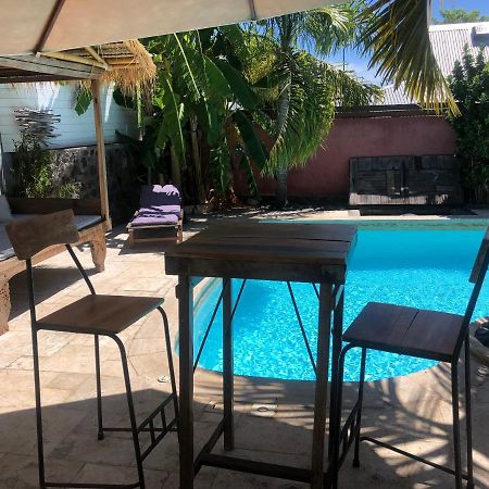 Ferienwohnung Studio Independant Dans Propriete Avec Piscine Et Wifi Saint-Gilles-les-Bains Exterior foto